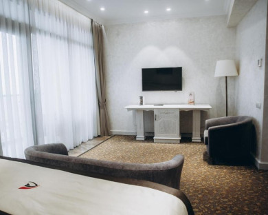 Batumi-ColosseumMarina-11.jpg