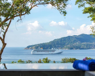 Phuket-CrestResortPoolVillas-8.jpg