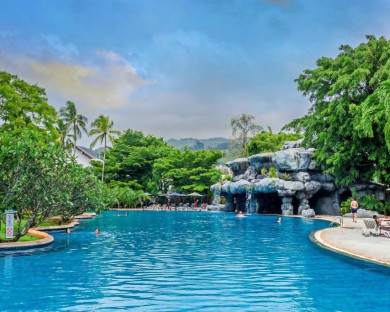 Phuket-Duangjitt-10.jpg