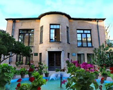 Shiraz-Iranian_garden-25.jpg