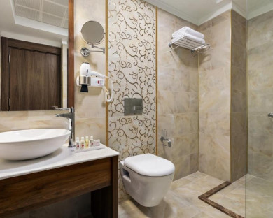 Van-Ramada-27.jpg