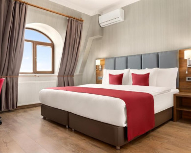 Van-Ramada-6.jpg