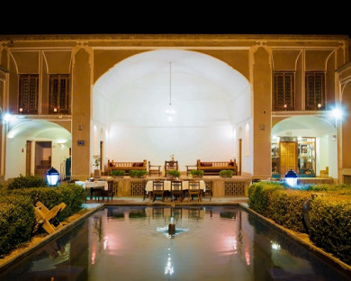 Yazd-Laleh-49.jpg