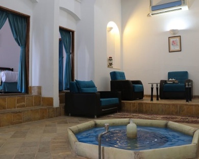 Yazd-Laleh-59.jpg