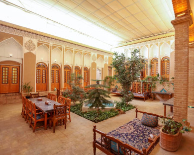 Yazd-Pars-01.jpg