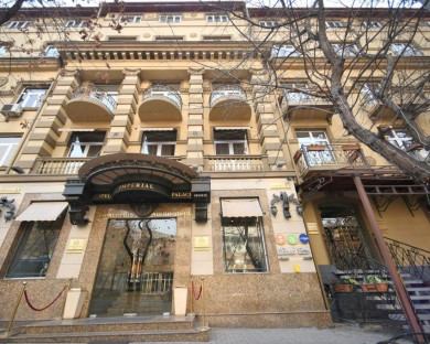 Yerevan-ImperialPalace-1.jpg