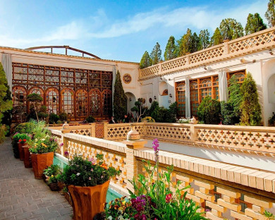 esfahan-ghasrmonshi-43.jpg