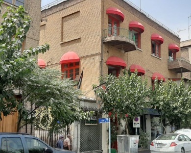 tehran-lolagarlodge-6.jpg
