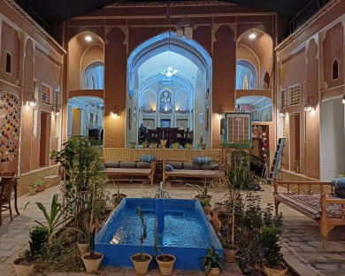 yazd-alibaba-3.jpg